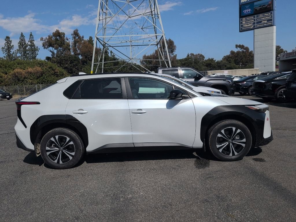 Used 2024 Toyota bZ4X FWD image 4