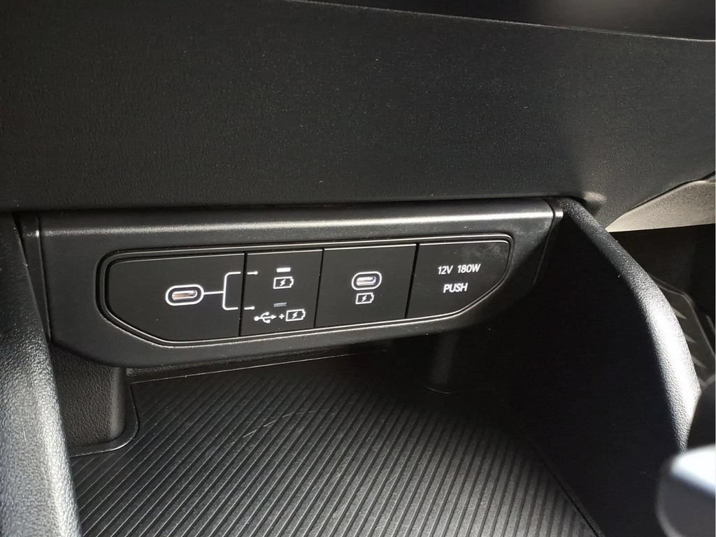 Used 2025 Kia K4 FWD image 15