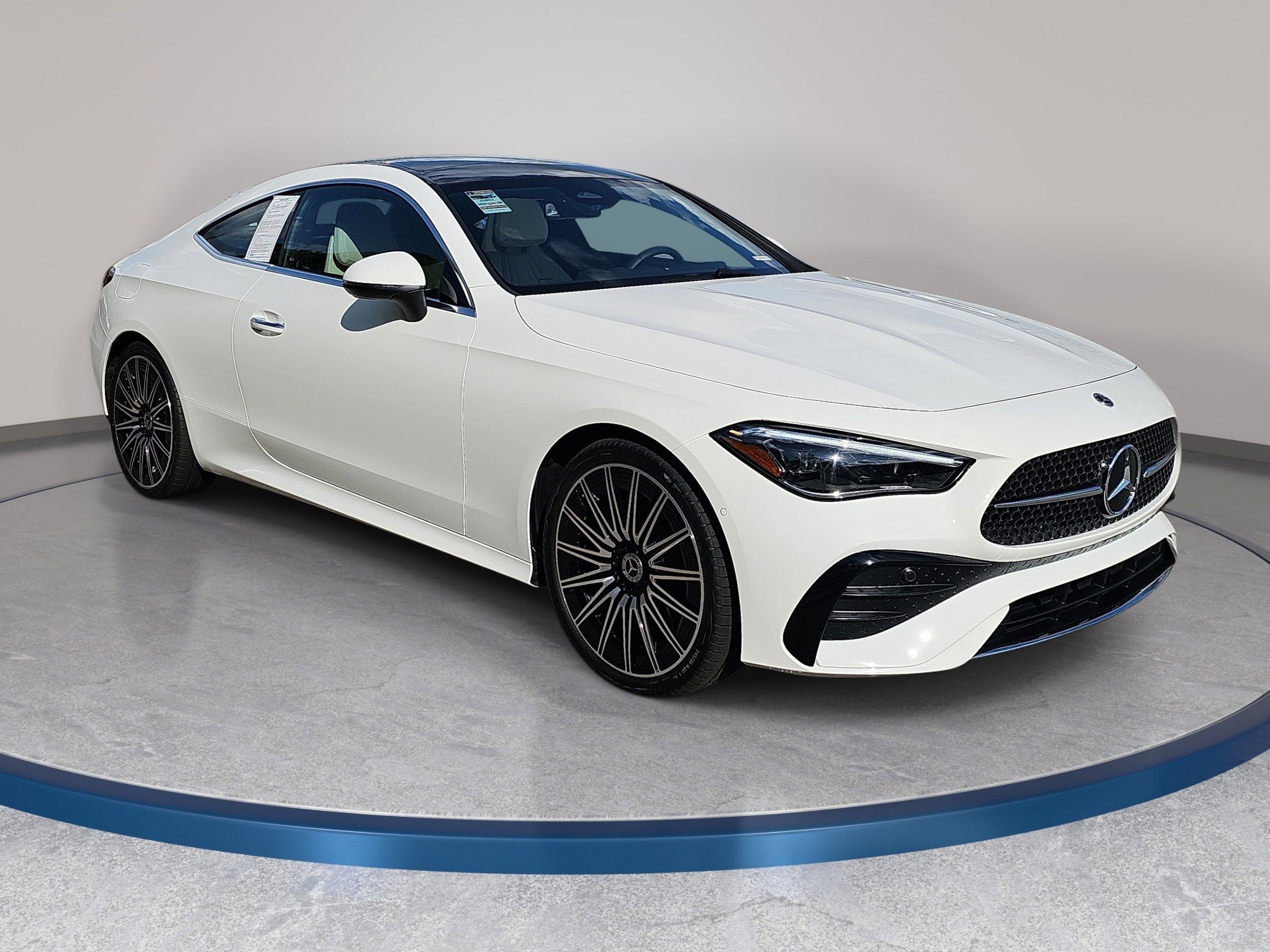 Certified 2026 Mercedes-Benz CLE 300 4MATIC Coupe image 4