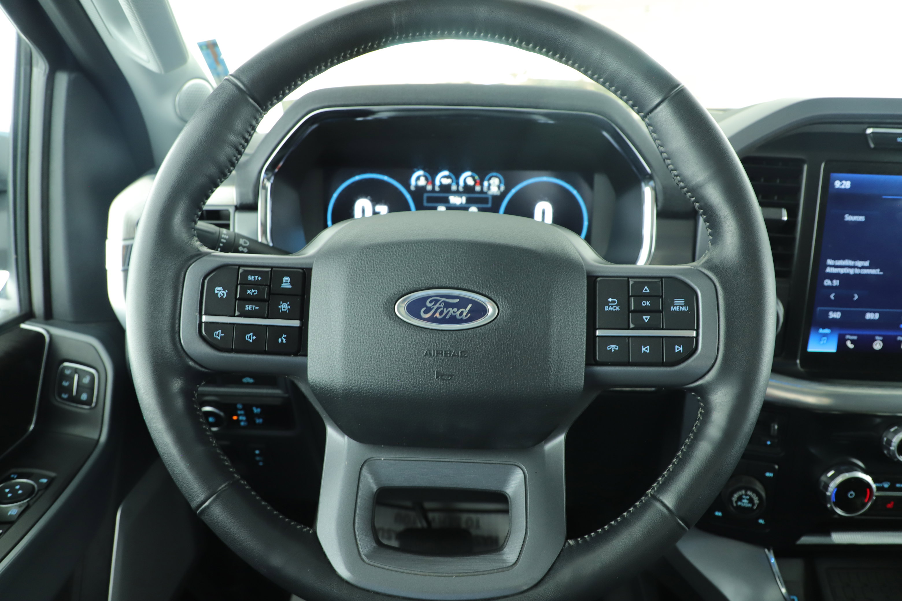 Used 2023 Ford F150 Lariat w/ Equipment Group 502A High AWD/4WD image 21
