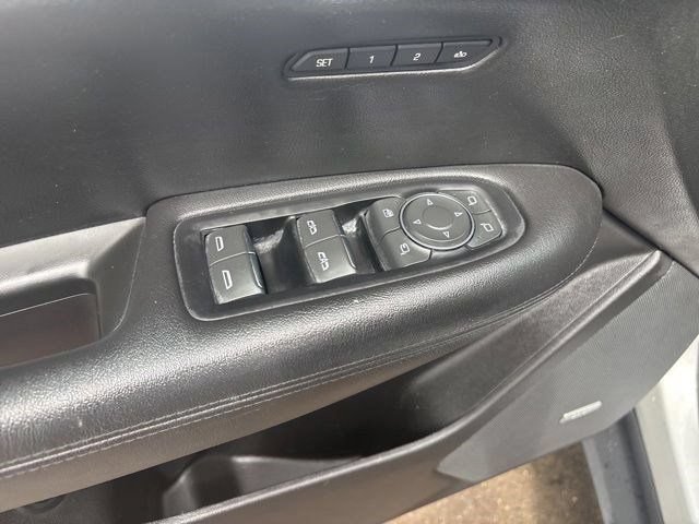 Used 2017 Cadillac XT5 Luxury AWD/4WD image 14