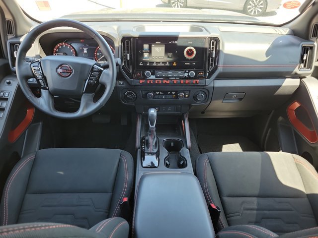 Used 2025 Nissan Frontier PRO-4X AWD/4WD image 11
