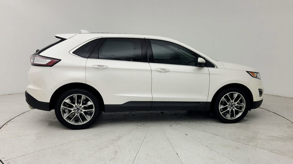 Used 2017 Ford Edge Titanium w/ Equipment Group 301A FWD image 9