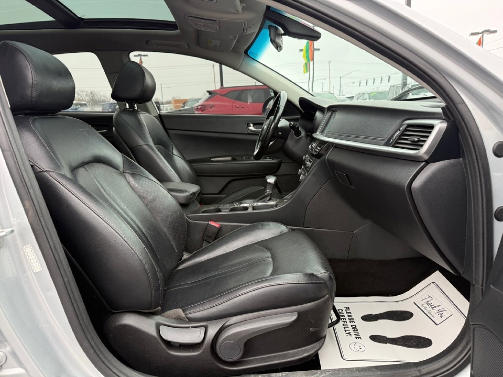 Used 2020 Kia Optima SE FWD image 11