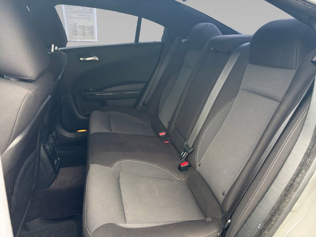 Used 2018 Dodge Charger SXT w/ Blacktop Package RWD image 14