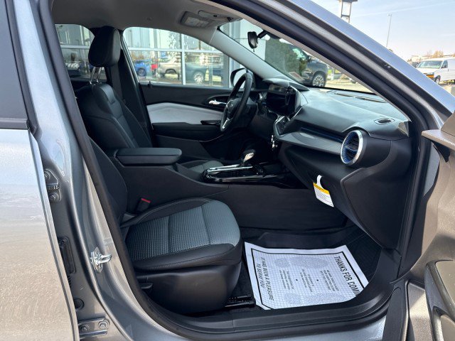 Used 2026 Chevrolet Trax LT w/ Driver Confidence Package image 29