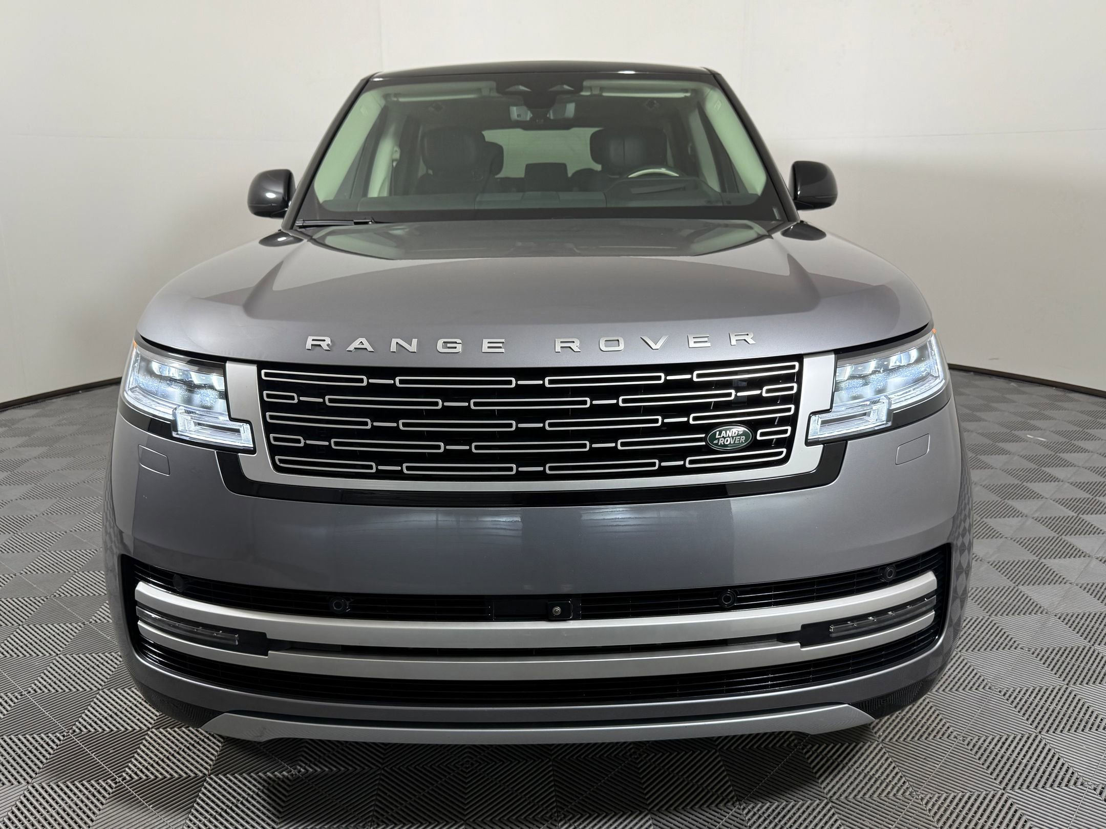 Used 2024 Land Rover Range Rover Autobiography AWD/4WD image 7