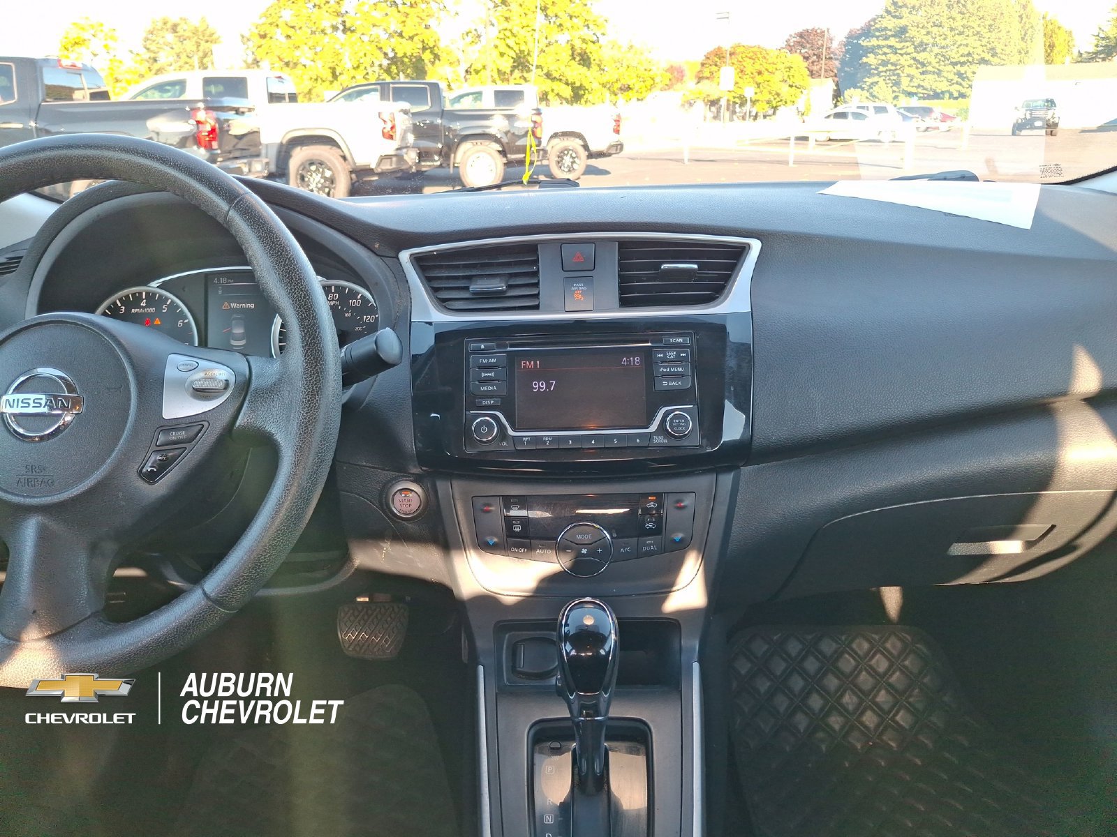 Used 2018 Nissan Sentra SV FWD image 11