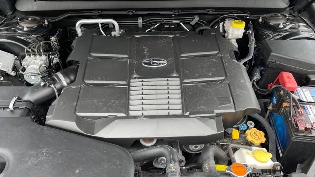 Used 2017 Subaru Outback 3.6R Touring AWD/4WD image 34