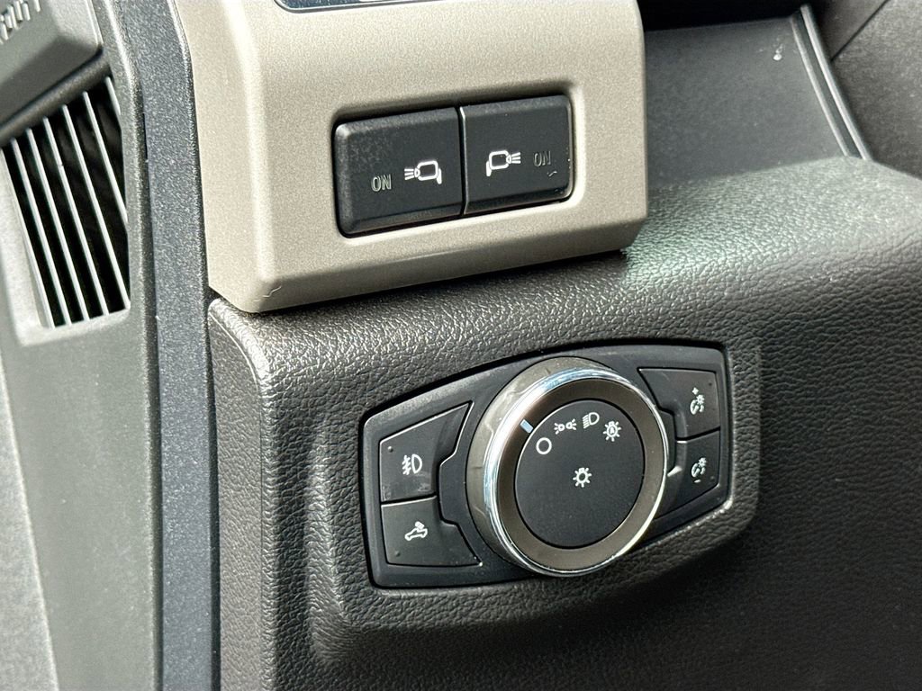 Used 2021 Ford F250 Lariat w/ Lariat Value Package image 21