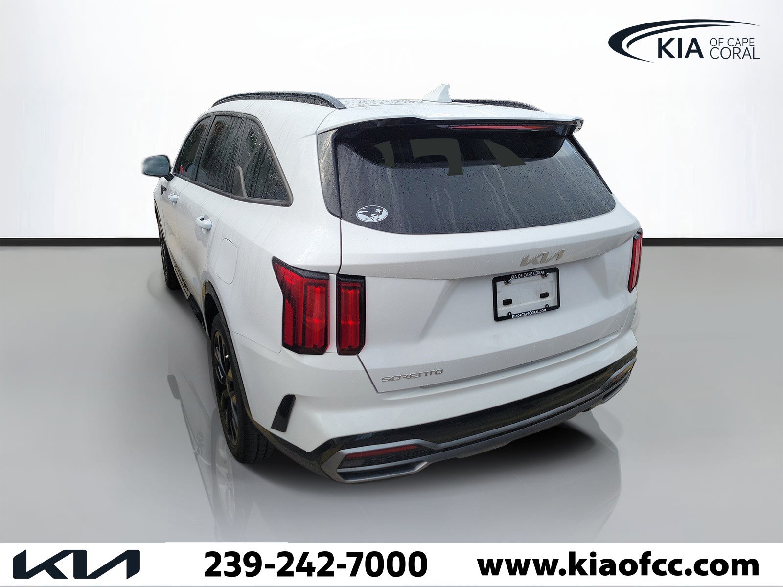 Certified 2023 Kia Sorento SX FWD image 4