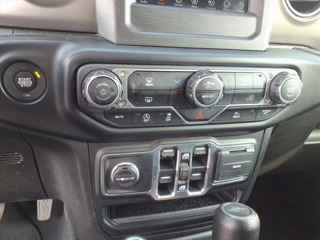 Used 2023 Jeep Gladiator Sport image 10