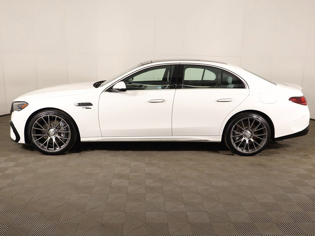 Used 2026 Mercedes-Benz E 53 AMG e 4MATIC Sedan image 22