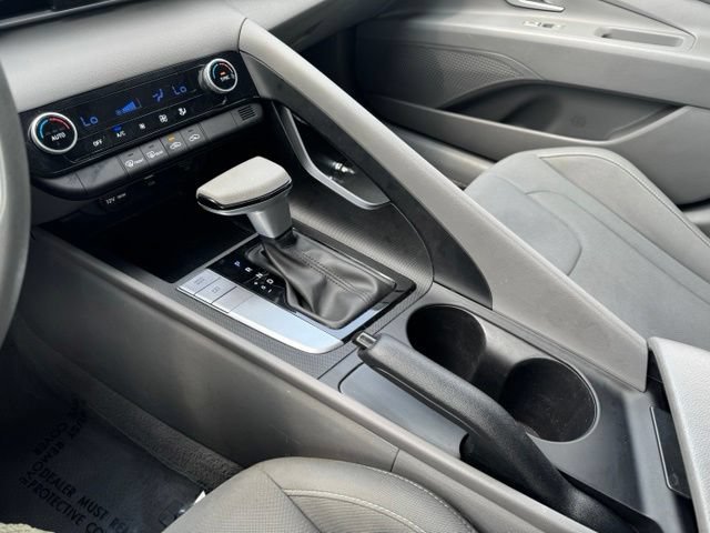 Used 2023 Hyundai Elantra SEL FWD image 20
