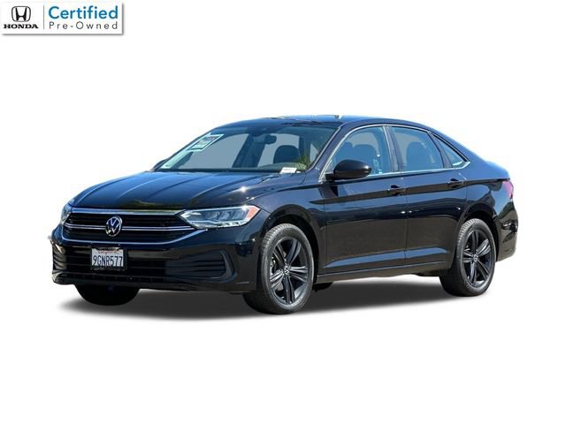 Used 2023 Volkswagen Jetta SE w/ Panoramic Sunroof Package