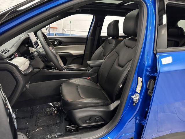Used 2024 Jeep Compass Limited w/ Sun and Sound Group image 4