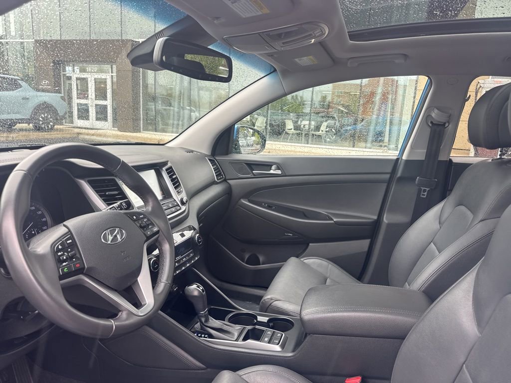 Used 2017 Hyundai Tucson Limited w/ Limited Ultimate Package 03 image 10