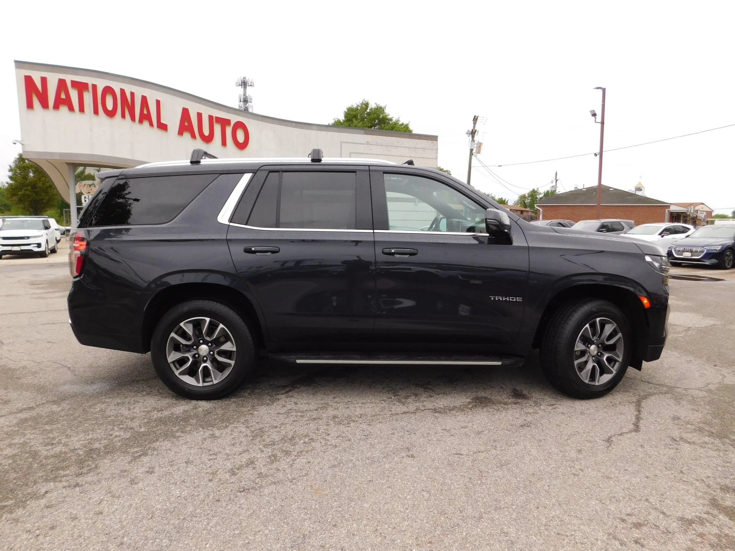 Used 2022 Chevrolet Tahoe LT w/ LT Signature Plus Package AWD/4WD image 4