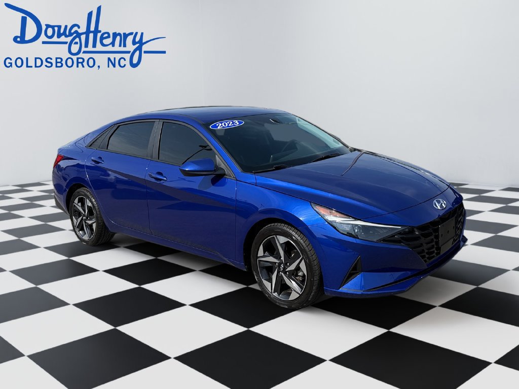 Used 2023 Hyundai Elantra SEL w/ Convenience Package FWD image 7