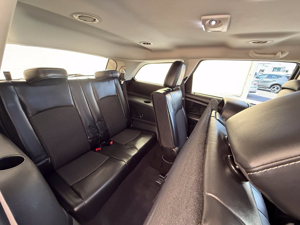 Used 2019 Dodge Journey Crossroad w/ Driver Convenience Group FWD image 21