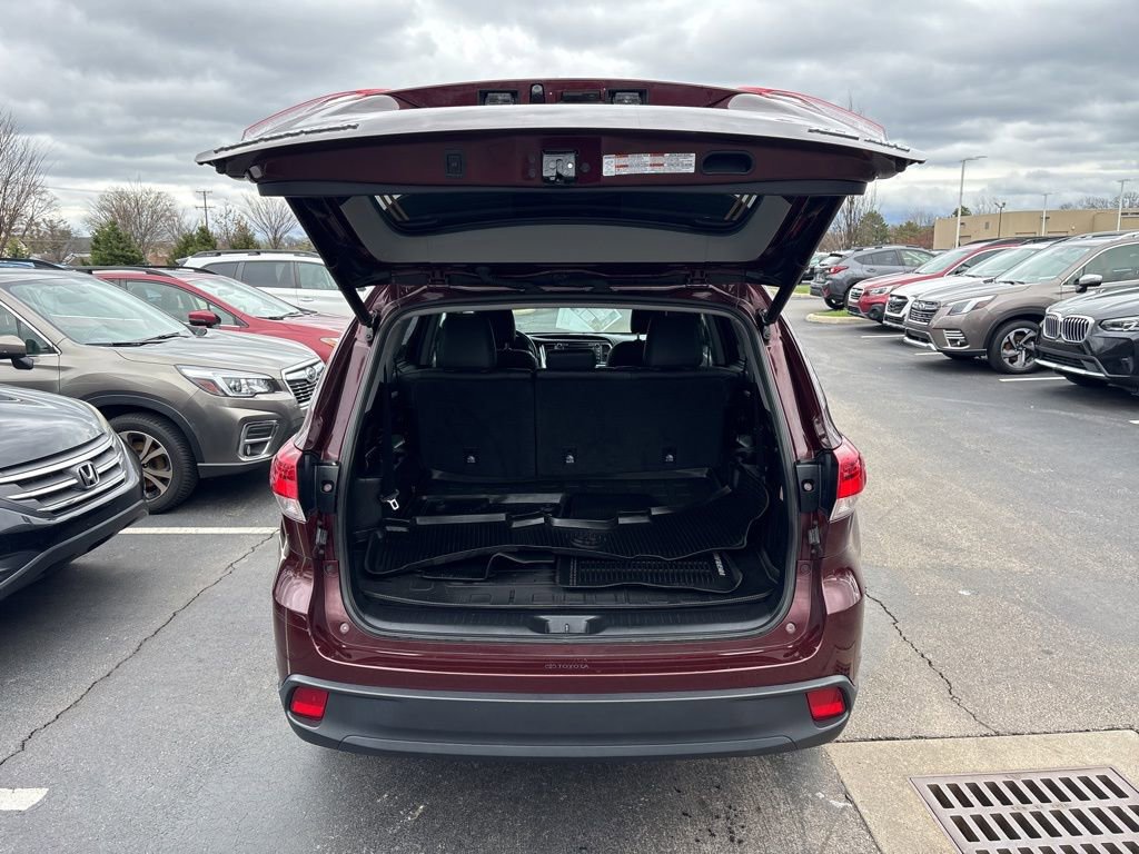 Used 2019 Toyota Highlander XLE image 8