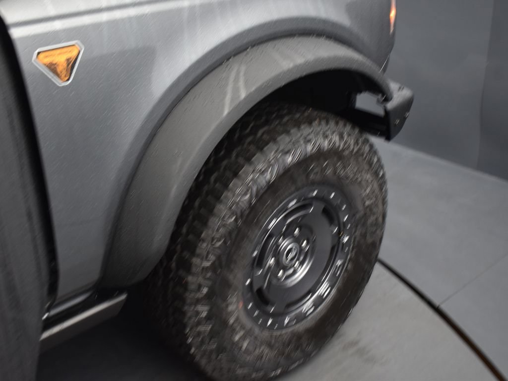 New 2025 Ford Bronco Badlands w/ Sasquatch Package AWD/4WD image 17