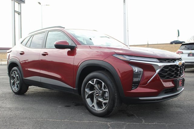 Used 2025 Chevrolet Trax LT w/ LT Convenience Package