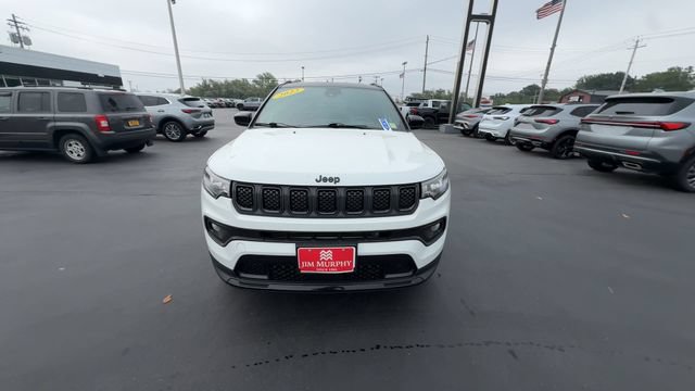 Used 2023 Jeep Compass Latitude w/ Convenience Group AWD/4WD image 3