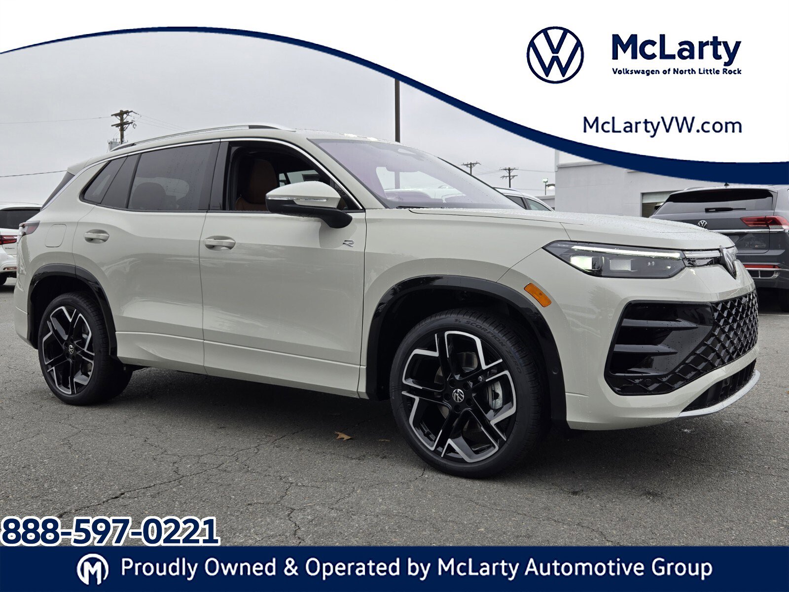 New 2026 Volkswagen Tiguan SEL R-Line image 1