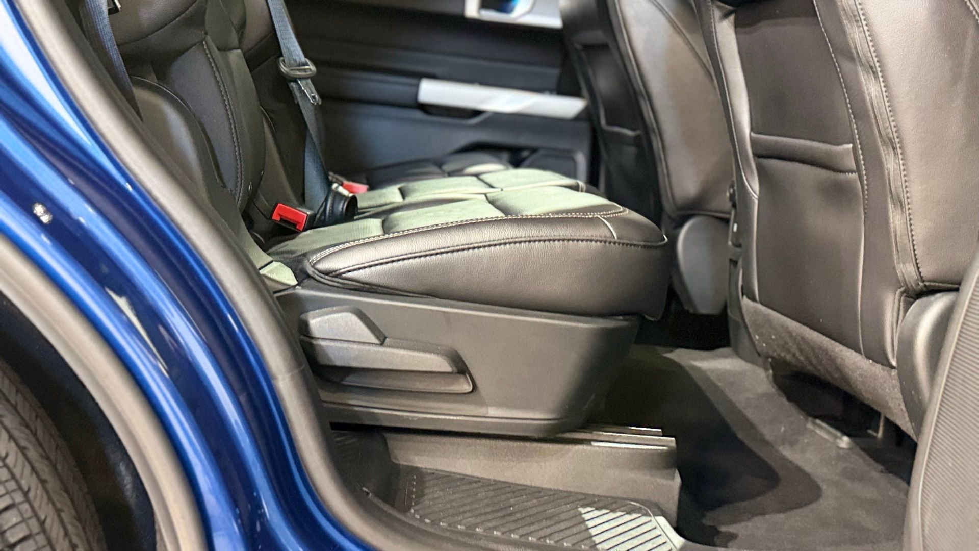 Used 2021 Ford Explorer Limited w/ Equipment Group 301A image 71