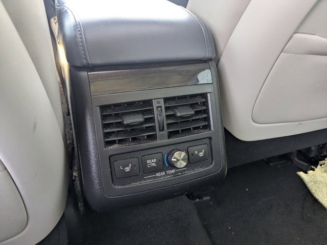 Used 2015 Toyota Avalon Limited w/ Technology Package FWD image 26