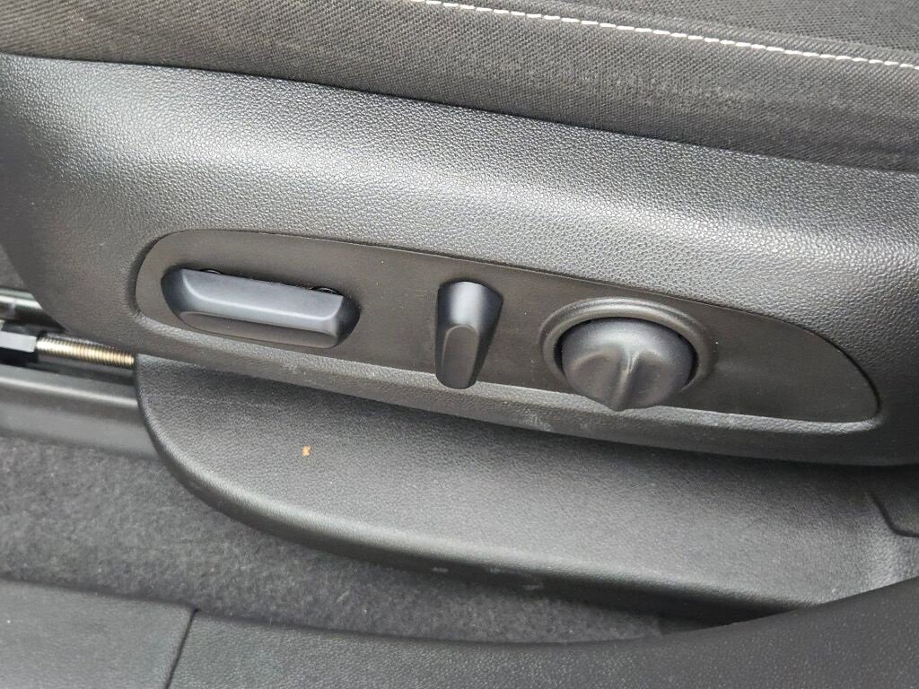 Used 2023 Chevrolet Blazer LT w/ Driver Confidence Package image 26