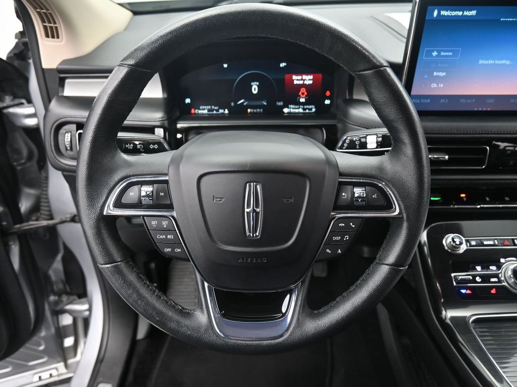 Used 2022 Lincoln Nautilus AWD w/ Premium Package image 13