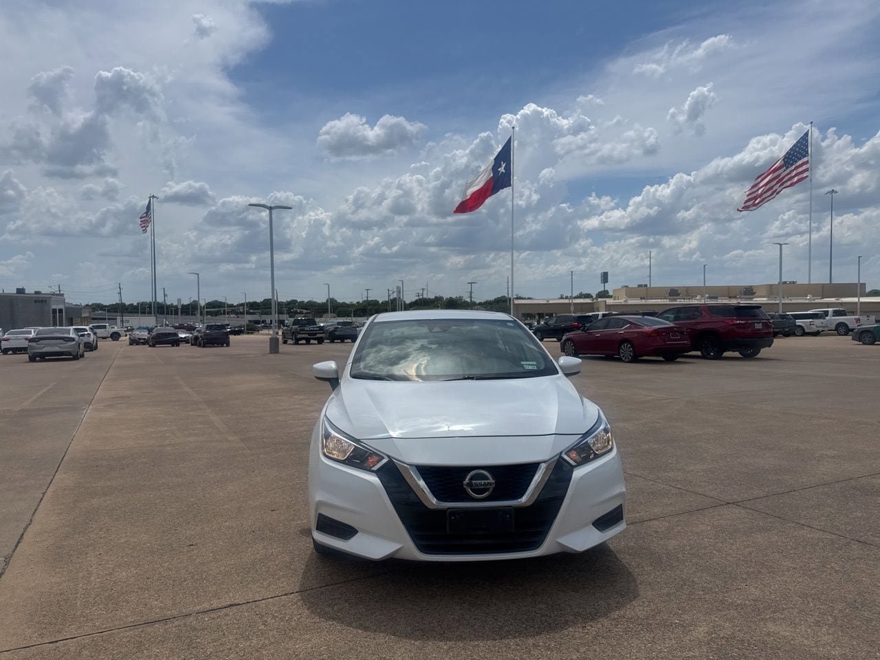 Certified 2022 Nissan Versa SV FWD image 5