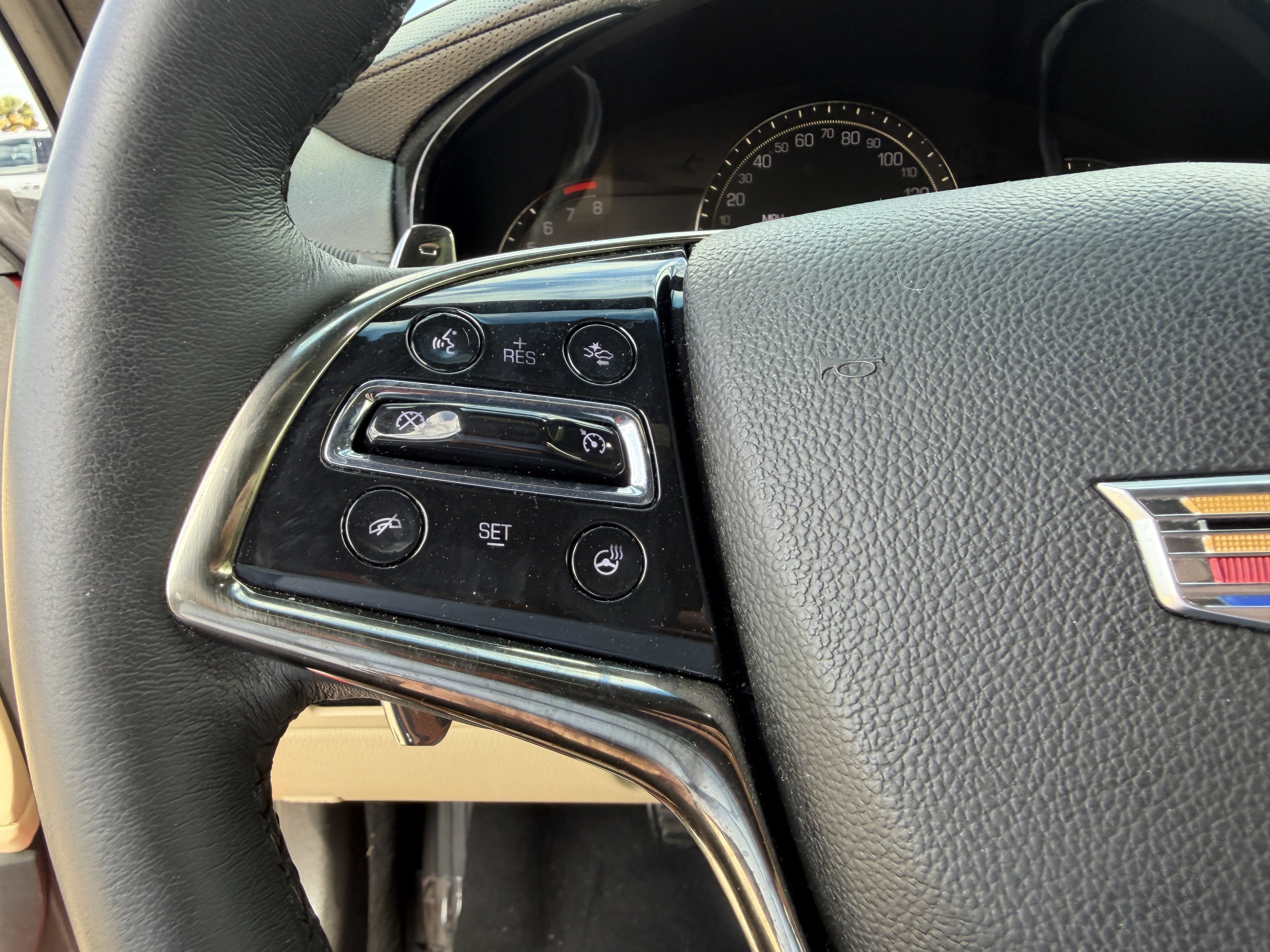 Used 2018 Cadillac CTS Luxury RWD image 27