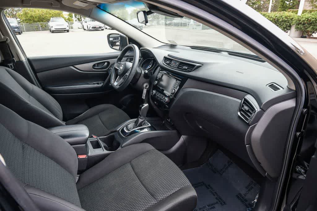 Used 2020 Nissan Rogue Sport S FWD image 15