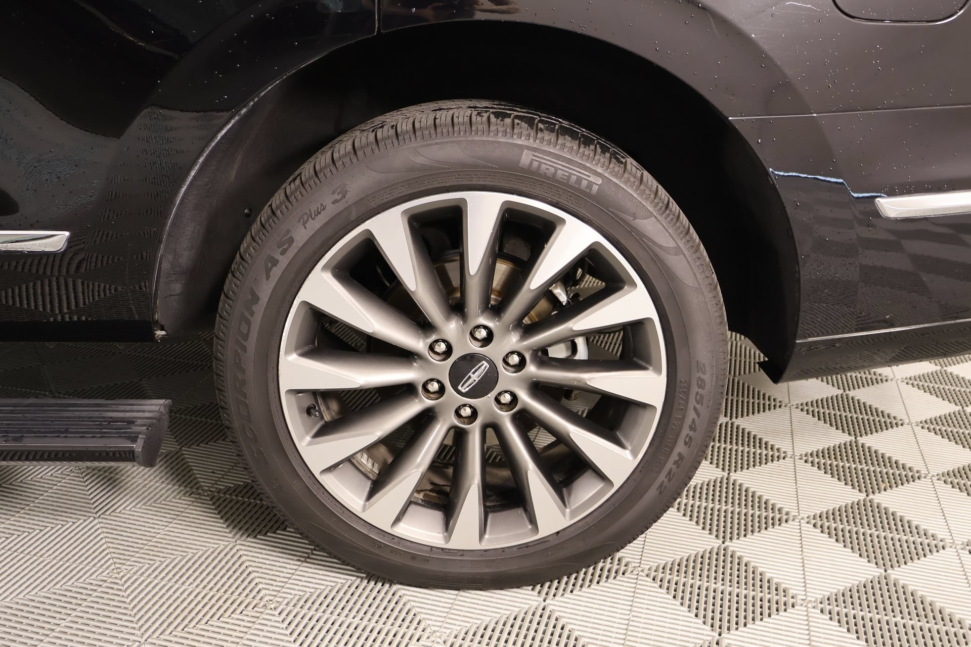 Used 2020 Lincoln Navigator Reserve AWD/4WD image 21
