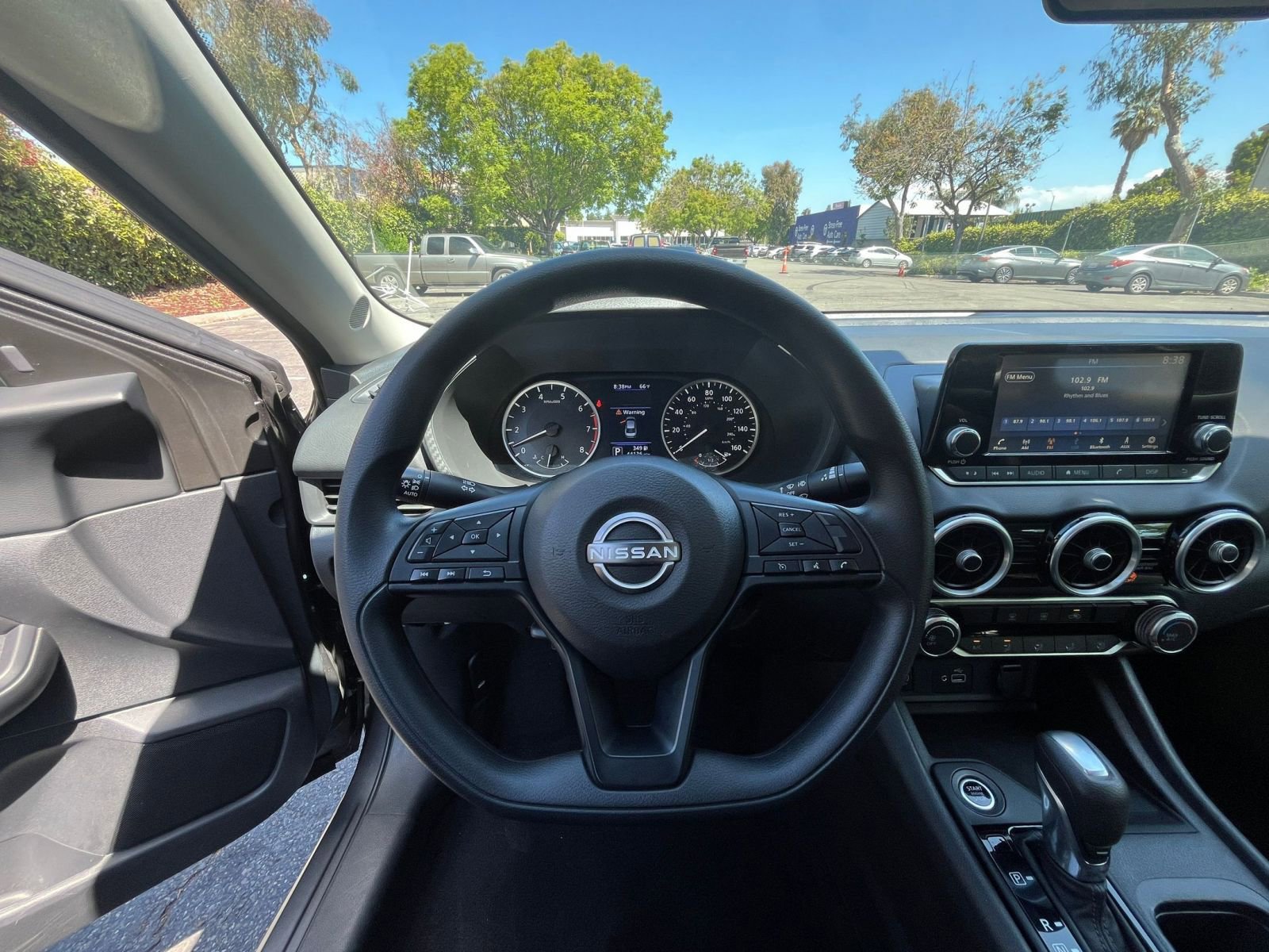 Used 2025 Nissan Sentra S FWD image 32