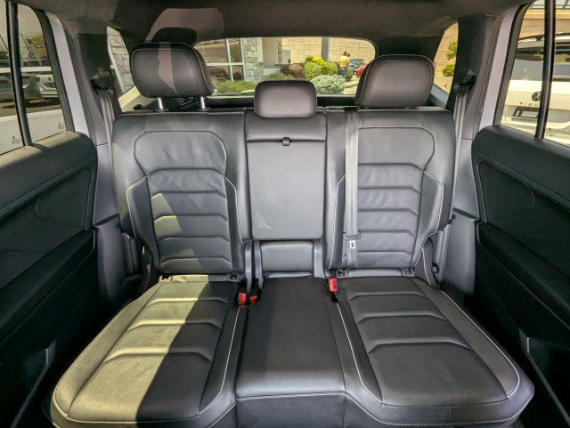 Used 2021 Volkswagen Tiguan SEL Premium R-Line AWD/4WD image 24
