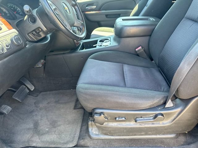 Used 2011 Chevrolet Avalanche LS w/ Convenience Package AWD/4WD image 14