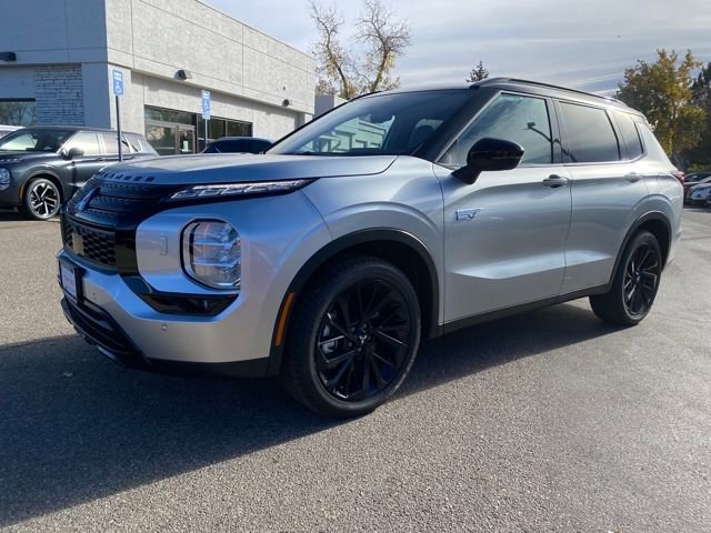 New 2025 Mitsubishi Outlander SEL Black Edition