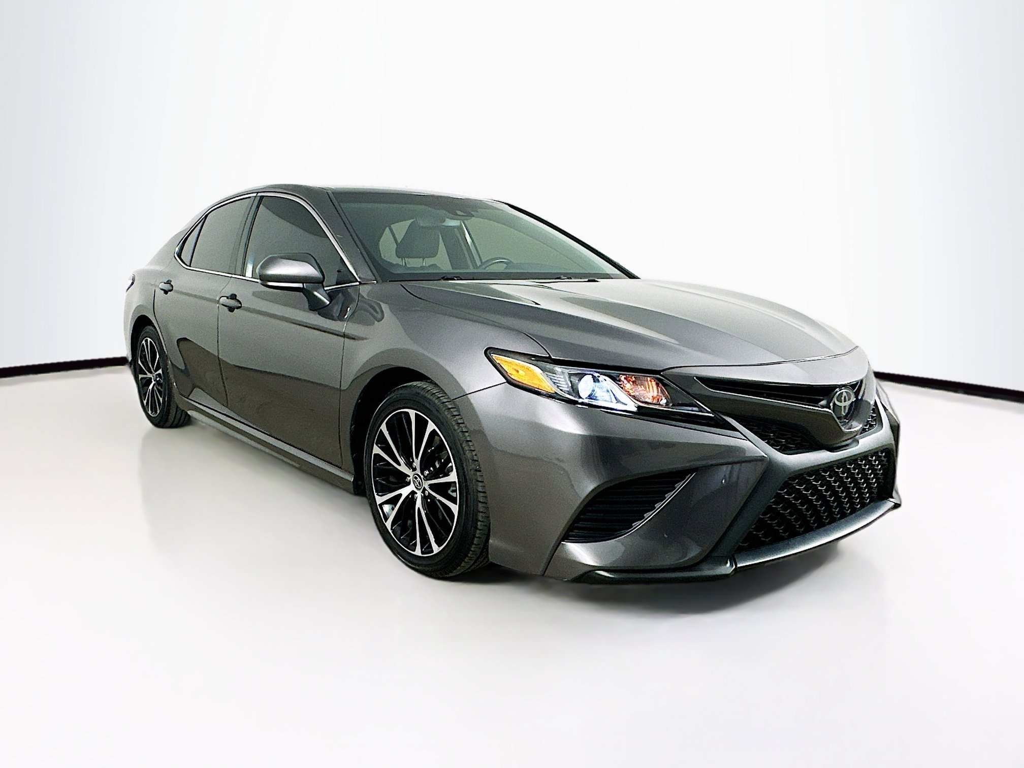 Used 2020 Toyota Camry SE
