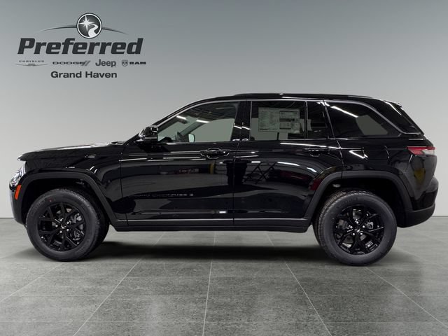 New 2026 Jeep Grand Cherokee Altitude AWD/4WD image 11