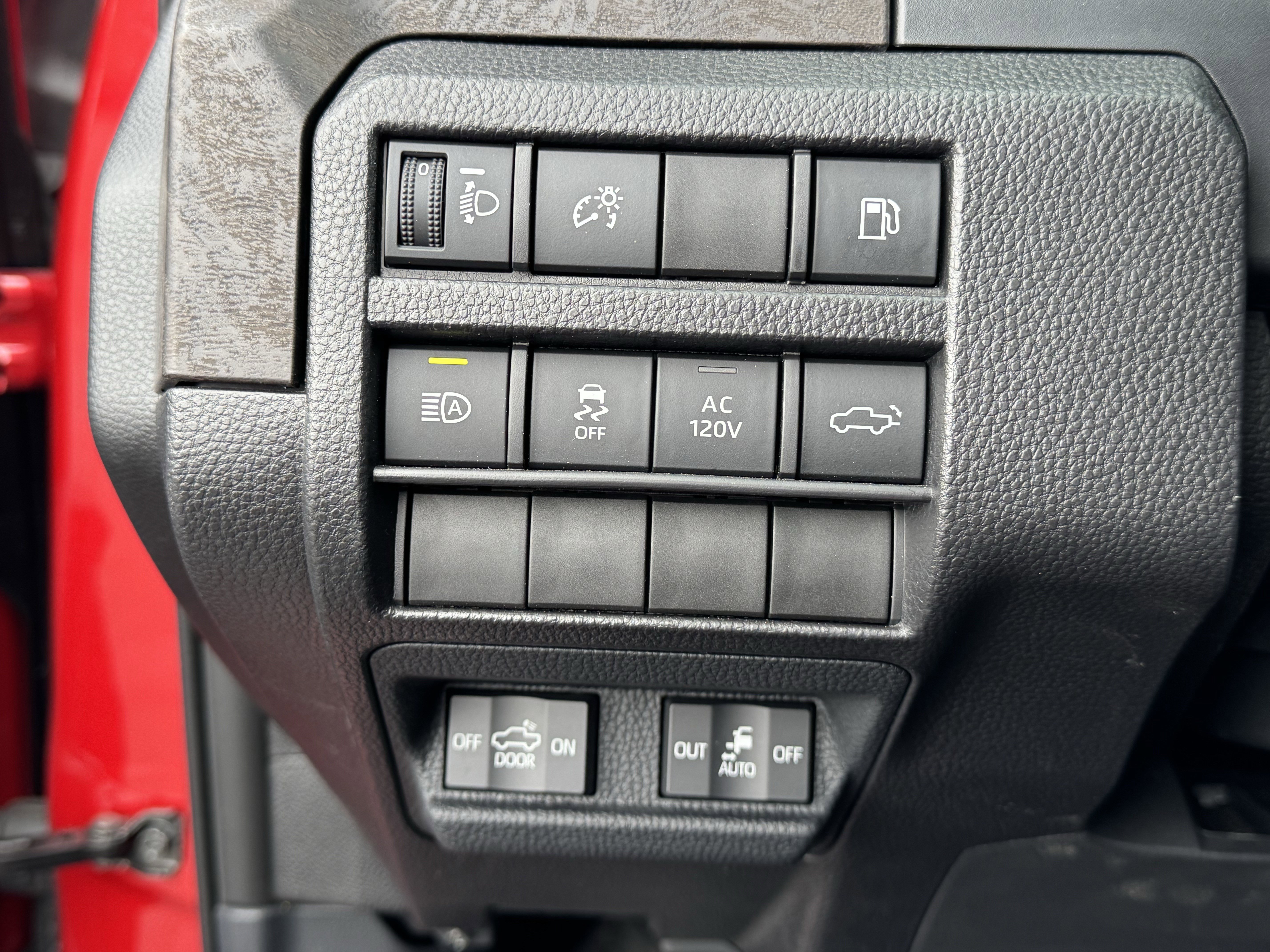 Used 2024 Toyota Tacoma Limited image 26