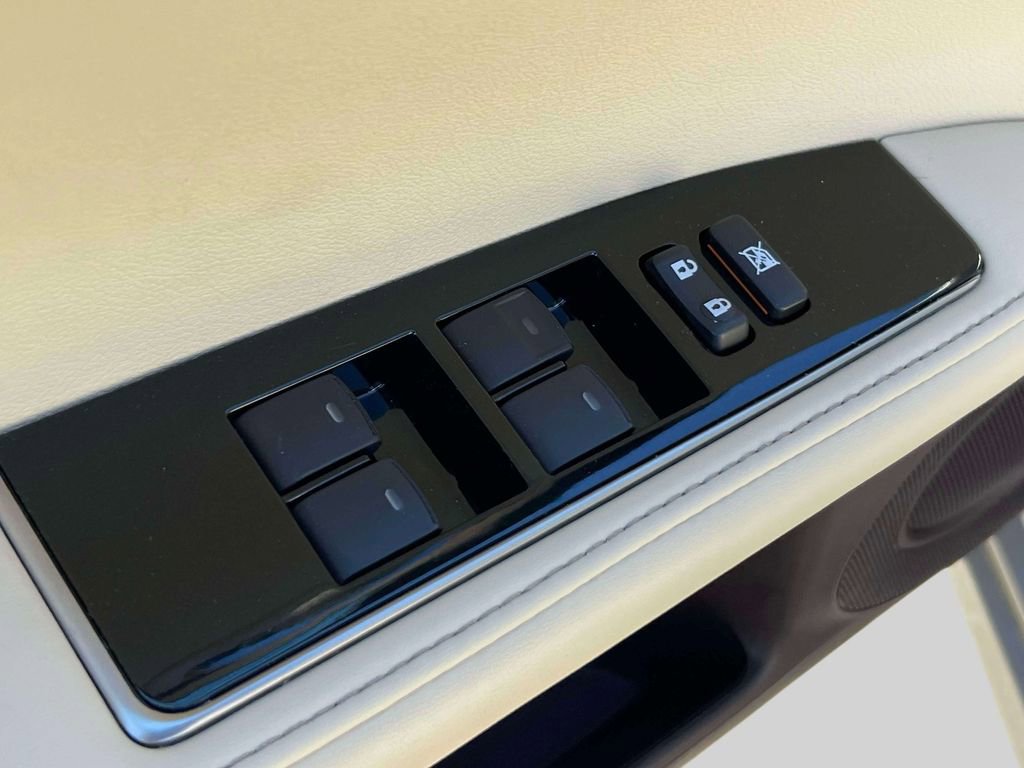 Used 2017 Lexus ES 350 w/ Navigation System Package image 16