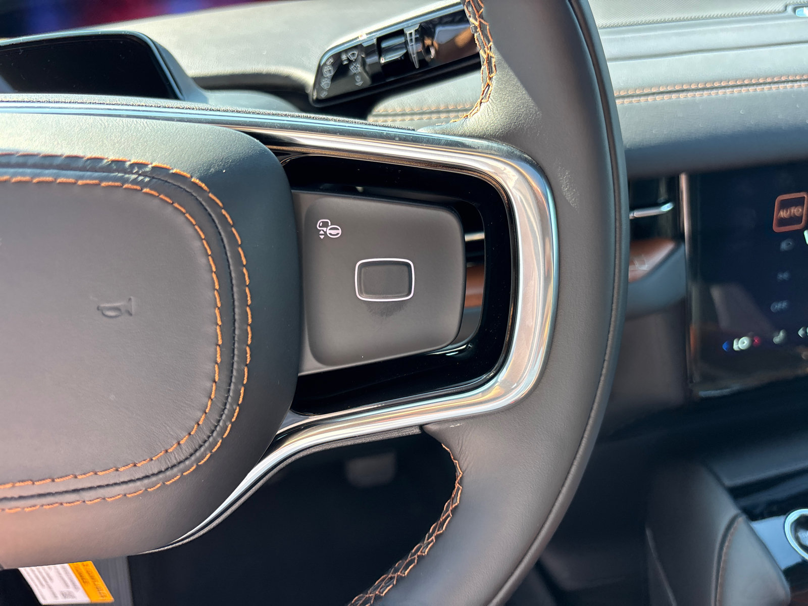 New 2027 Lincoln Navigator Black Label AWD/4WD image 17