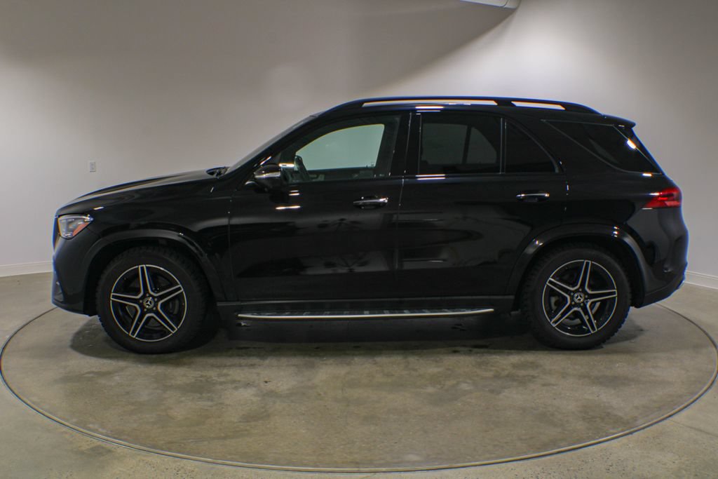 Used 2025 Mercedes-Benz GLE 580 4MATIC image 3