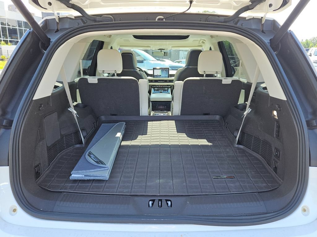 Used 2023 Lincoln Aviator Black Label Grand Touring w/ Class IV Trailer Tow Package AWD/4WD image 13