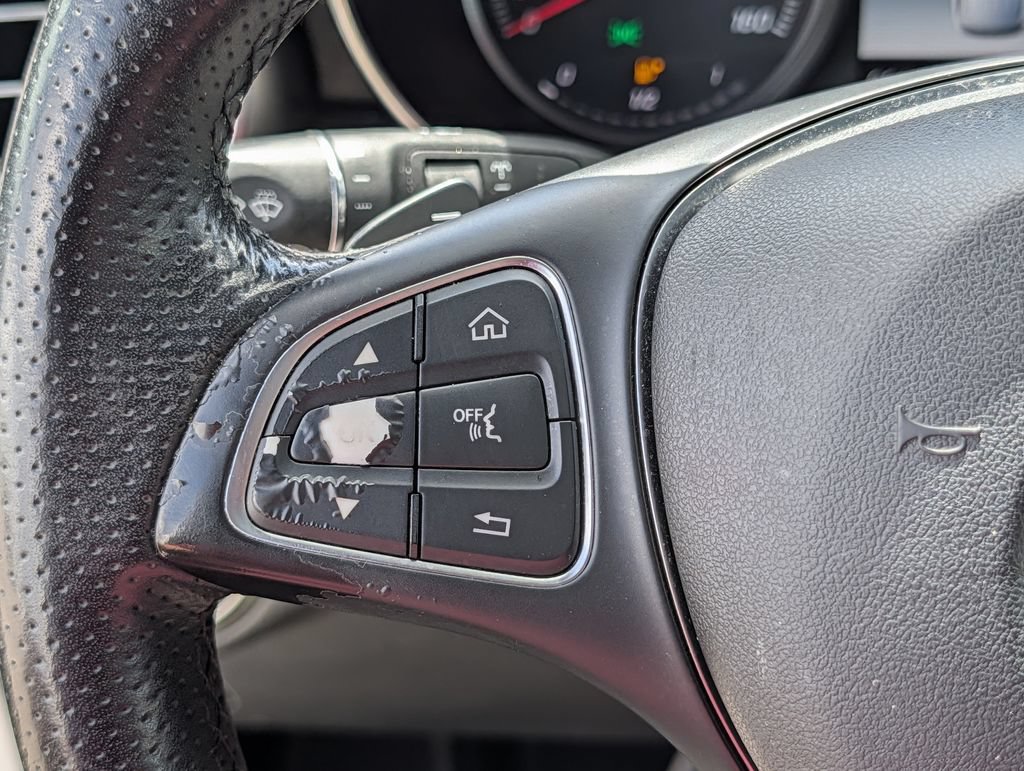 Used 2018 Mercedes-Benz GLC 300 image 23