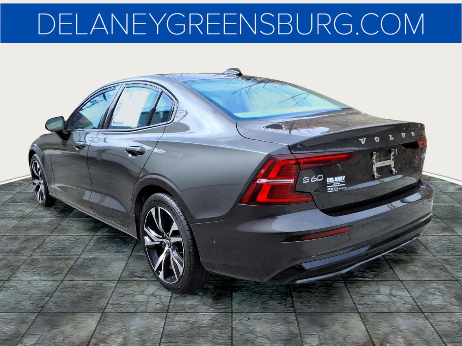 Used 2024 Volvo S60 B5 Plus image 5